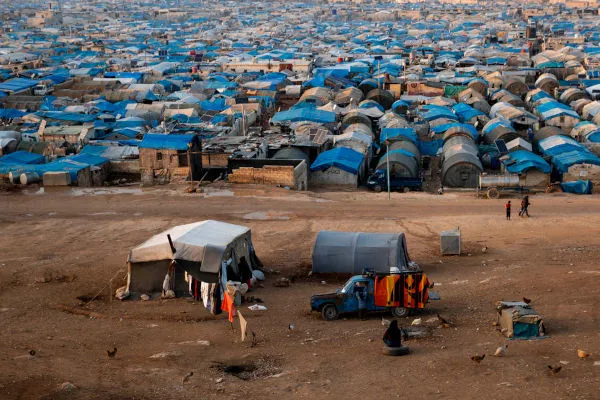 Refugiados e Deslocados: A Crise Humanitária que Redesenha Fronteiras Globais